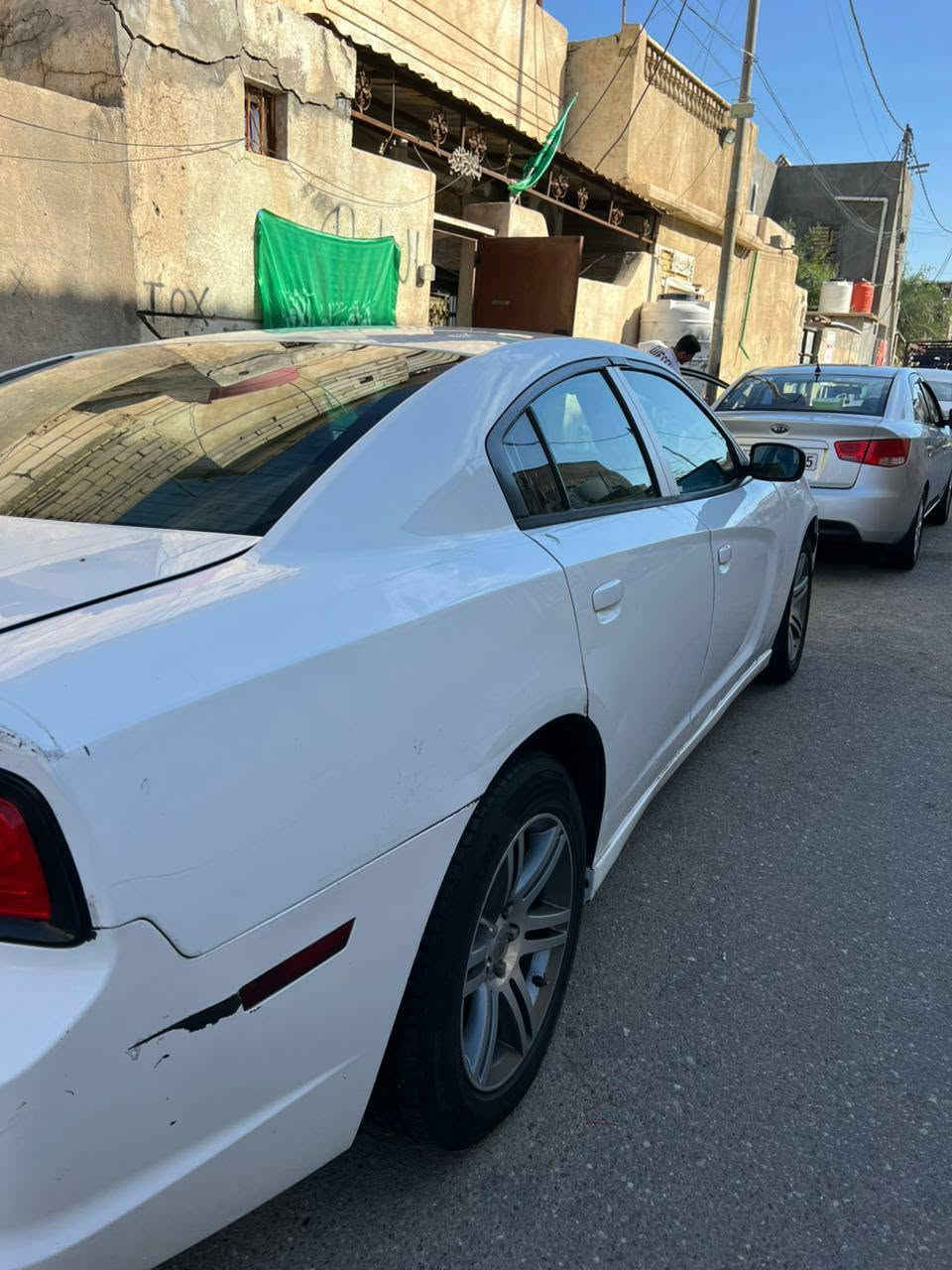 جارجر 2011 رقم بغداد
هيمي 5700
كير ومحرك جديد 
تبريد ثلج 
حدادة جديدة 
ويل 18 خليجي 
شاشة كبيرة 
كشنات اوباما
السعر 125$ وبيها مجال 
***********
بصرة القبلة
