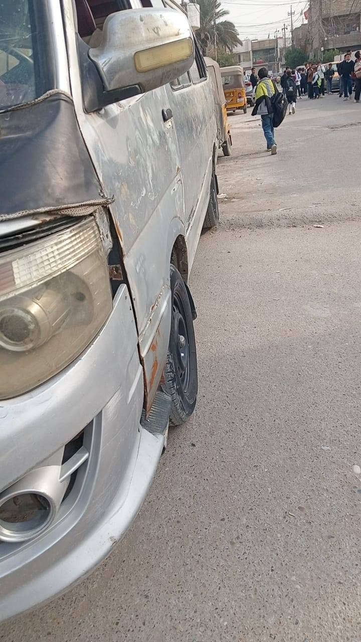 السلام عليكم 
فتون حره 
للبيع 
سياره موديل 2013 
دير مكينه جديد 
اكشن جديد 
مكان بغداد 
مدينه الصدر 
سعر مالتها 
43 بمتى 
رقم التليفون 
***********
