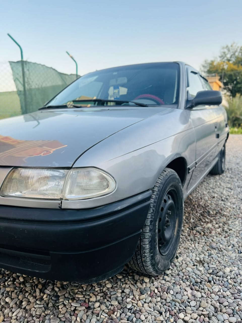 السلام عليكم ، استرا حجم 16 صندوك مكينه نوزل، تبريد، موديل 95 ، صلاح الدين ألماني، شرط التحويل، مشروع وطني، كابون بانزين، قفل مركزي، جوم أمامي كهرب طخم تاير جديد، صدر امامي وخلفي جديد، سياره مابيها شي مايشتغل اترايها حيل حلو، العنوان قياره دور القاعده، الإتصال ***********
