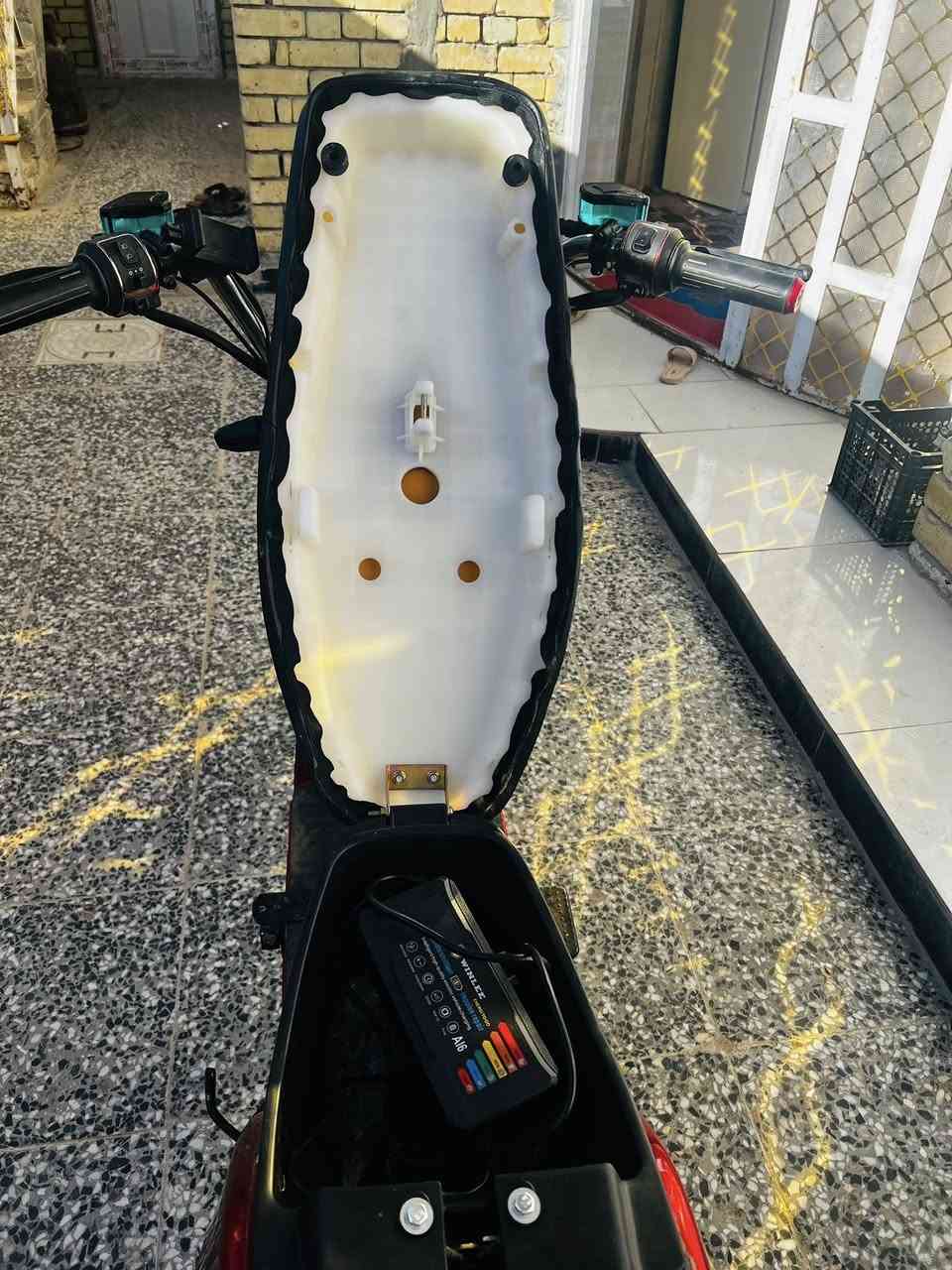 سلام عليكم درجه شحن جديده بمعنى الكلمة موديل 2024كله شغال نقص بطاريات سعر 150مكاني كربلاء خاص مارد ***********بي واتساب   5بطاريات
