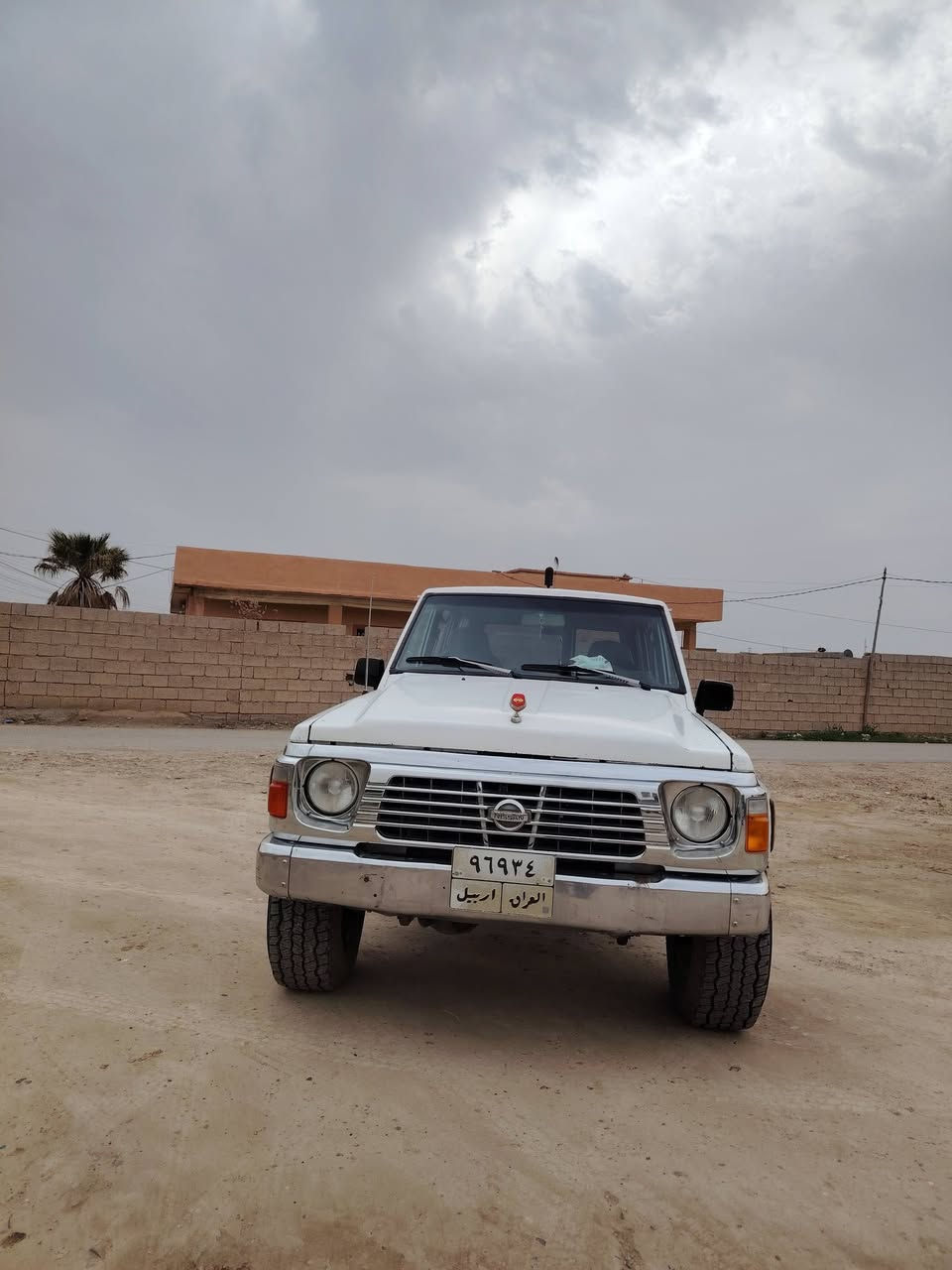 السلام عليكم مكلف بالنشر نيسان باترول موديل ١٩٩٧ UN بلادي مكفوله كامل كلها بالشرط محرك حاويه جديد طخم تاير مع ويل جديد صدر جديد كهربائيات كلها شغاله تبريد شغال ترايك للسعوديه شرط التحويل السنويه يرادلها تجديد مكان السياره صلاح الدين قضاء العلم للستفسار اتصل على الرقم ***********
