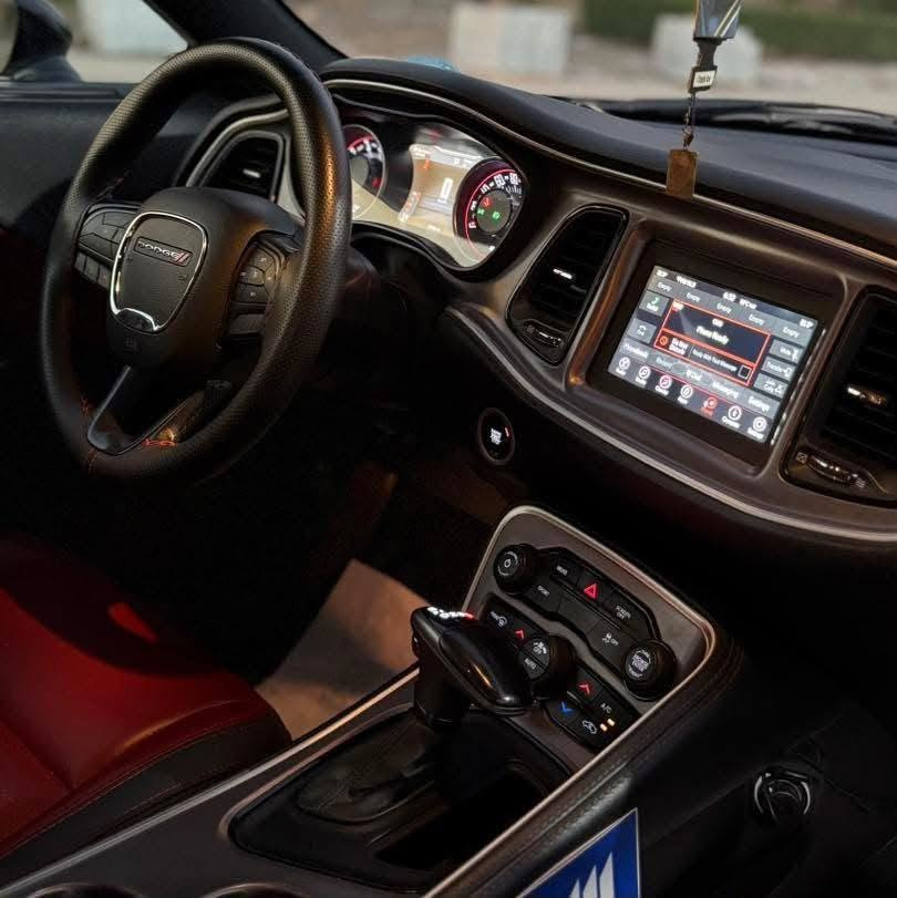 🔥 للبيع: دودج جالنجر (Dodge Challenger) –
​✨ 
​النوع: دودج جالنجر (Dodge Challenger)
​المواصفات: وارد أمريكي – فول مواصفات 
​اللون: أحمر ماروني (ماروني مميز جداً)
​المرقم:  (مميز..دهوك )
​الحالة العامة: السيارة بحالة ممتازة جداً، نظيفة وقوية وجاهزة للاستخدام بدون أي مصاريف.
​💰 السعر المطلوب: 155 ورقة ($15,500) (وبي مجال بسيط للطيبين والمشتري الجاد)
​📍 المكان: [بغداد ]
📞 للتواصل والاستفسار: [***********]
💬 أو عبر المراسلة المباشرة (الخاص
💯💯
