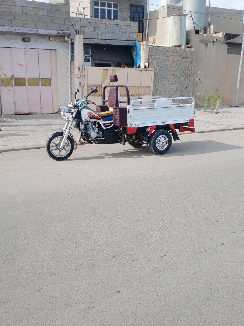 السلام وعليكم عندي ستوته البيع موديل 19محرك تايرات كهربائيّة كلهه بل ركبه شاصي بل شرط بليته منفيس كامل ستوته فول مفول ستوته على بلادي فحل عالي شاخوان ماطور دبلات ختم شرط ستوته على شركه المكان كركوك حي الحجاج السعر مليون 225بي مجال قليل حيل الشراي يخابر ***********
