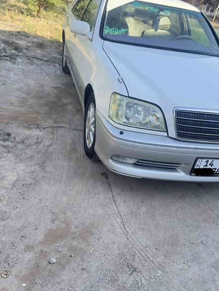 السلام عليكم : للبيع ملكه مكفوله كفاله عامه 4 دكم كشنات كهرباء برد خلفيه كرستال اصل شاصي 75 محرك دي فور الكبير دبل شاشه  مكاني بصره قضاء الكرنه 
السعر 155 مجال قليل 
مبايل ***********
