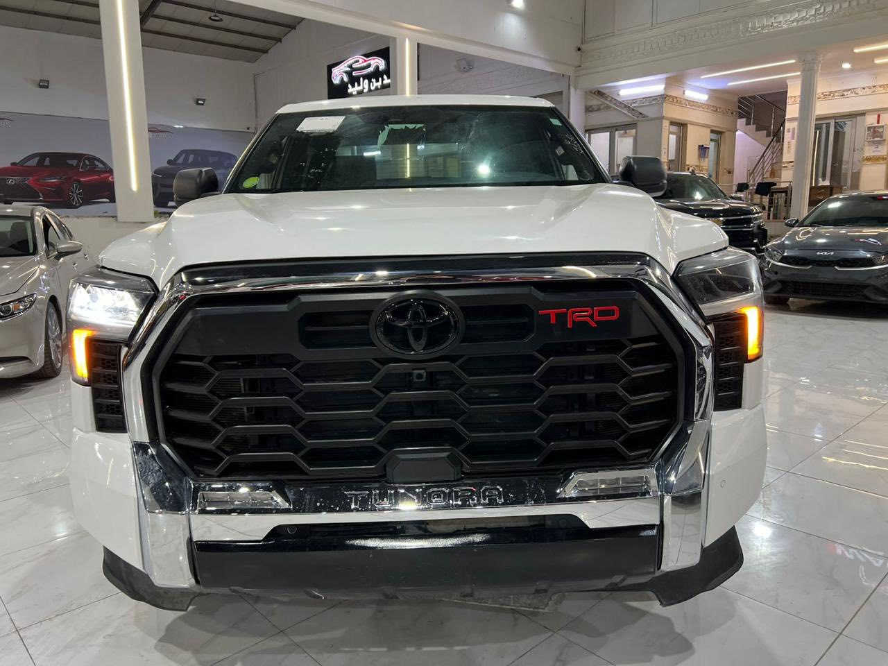 🚙 Toyota Tundra 2025
⚪ اللون: أبيض
📍 تترقم شمالي

🔧 الحالة:
حادث خفيف (جاملغ + سكن فقط)
بدون ضربات داخلية
بدون ايرباك

📊 المواصفات:
✔ محرك 6 سلندر تنفس طبيعي
✔ كشنات جلد
✔ تحكم كهرباء للمقاعد
✔ مواصفات جميلة ومريحة
✔ قوة واعتمادية عالية

💰 السعر: 320 وبيه مجال

📞 للاستفسار: ***********
