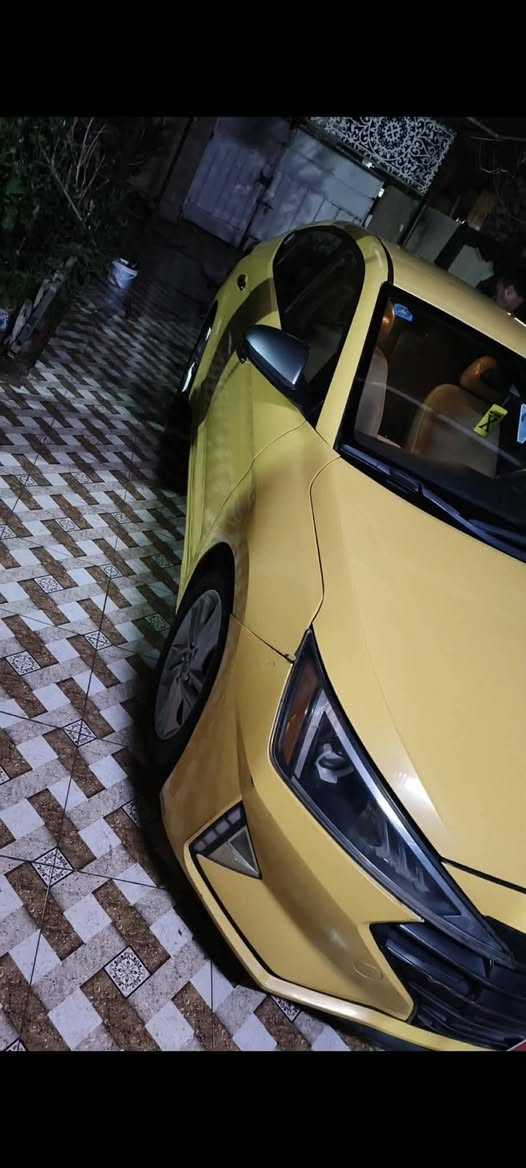 يا الله سلام عليكم
***********

النترا  موديل 20
 137 بيها مجال قليل
  سيارة جديدة حلوه مال جناي  بغداد  بسمنا
 مكانها سبع البور 
 مصفرة و جاهزة
 تحويل  مباشر 
  مابيها نقص حبايه 
حادثها امريكي موجود.
 تبديل قطعه وحده بس بنيد الباقي كله ابلادي
