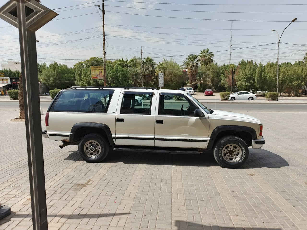 بسم الله الرحمن الرحيم من رخصة الادمن سيارة جمسي فحل موديل ٩٧رقم أنبار انكليزي بسمي تحويل ثاني يوم السيارة كل نقص مابيهة ترايك للبصرة كهربائيات كاملة محرك كير جديد وعلضمان حجم المحرك 350 والكير حجمة ألف التبريد الكمبريسر واكف تخم تاير جديد سيارة خير من الله مذب عليها فلس رايدهة ب45 بيها مجال رقمي *********** مكاني بغداد الدورة
