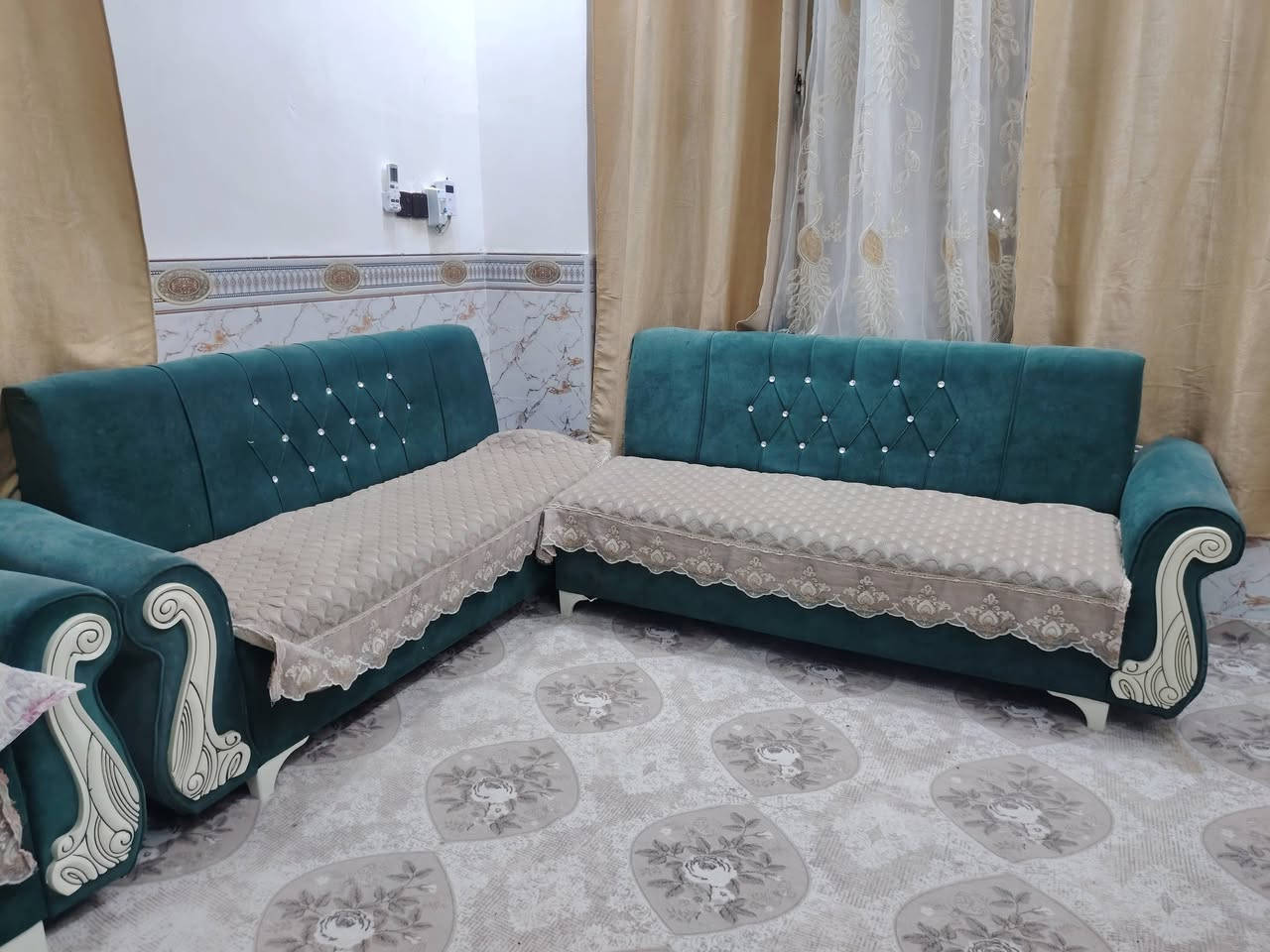 للبيع سعر ٧٠٠ تفصال 10 قطع ***********
