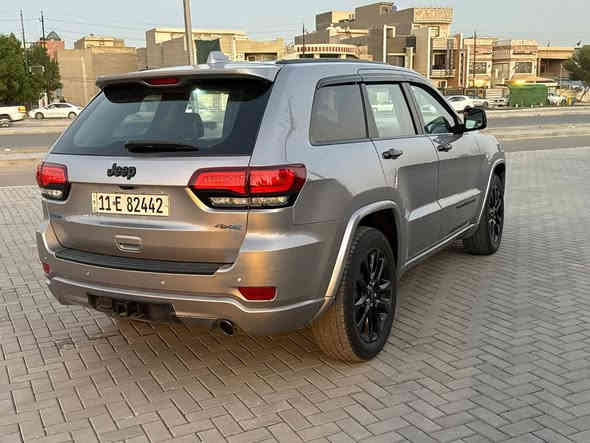 اسلام عليكم جيب موديل 2020
فئه / لمتدد بلاك توب فتحه سقف رادار وحساسات داير مداير السياره داخل جلد ومخمل قطعتين تبريد
 كشنات تدفئه وتبريد كشنات كهرباء
 شاشه جبيره كاربلاي تحكمات  ستيرن
 بصمه ابواب جنطه كهرباء تشغيل عن بعد مانع انزلاق مود سبورت نضام ايكو 
الصبغ/ بنيد وجاملغ والباب الوره السائق ربعه صبغ/
السياره جديد كير محرك مكفولات تخم تاير جديد صدر امامي خلفي كله جديد 
السعر/ 228 $ ورقه وبيه مجال بصيط 
مكان السيارة بغداد حي الجهاد 
للاستفسار اكثر الاتصال 
***********
