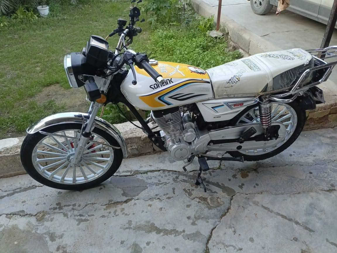 سلام عليكم موطور ابيع اوراق كاملة موديل 24كفالة عامة كلة بلادي سعر خاص


**إذا كنت صاحب هذا الإعلان وتريد حذفه لأي سبب، رجاءا أرسل رسالة إلى الدعم الفني**