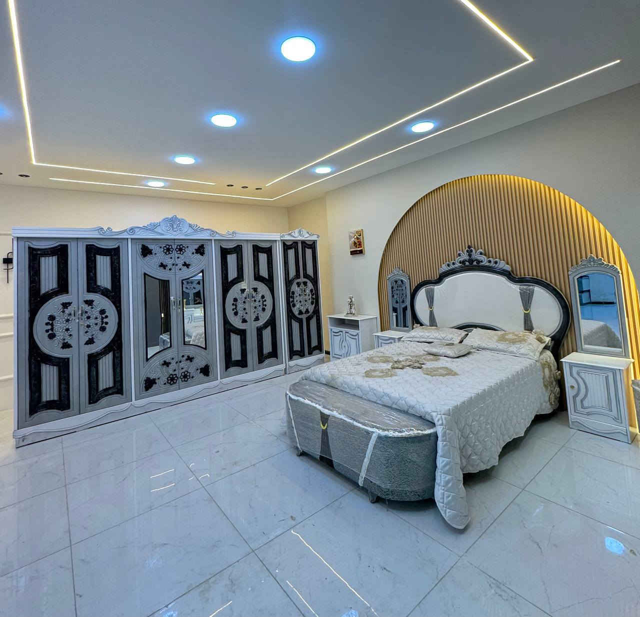 السعر // 975

🔅تفاصيل الغرفة المرمري  ....

خارج ٤ملم ام دي اف 🔺
وداخل معاكس ٣ملم 
صبغ حراري  درجة اولى 

عدد القطع  ٧ قطع 😍
🔺1 //جرباية  قياس  ١٦٠ × ٢٠٠ 
🔺//ميز جانبي ايسر قياس ٥٠
🔺2// وميز  جانبي  قياس ٥٠
🔺3// زاوية ارتفاع مترين عرض ٨٠
🔺4// وميز بلازمه  
🔺5//وميز مراية ارتفاع مترين عرض ١٢٠
🔺6// وكنتور ٦ باب  ارتفاع مترين و١٥ طول ٣ متر و١٥

القطعه الثامنة حسب الطلب شازلون
سعرها ٥٠ الف ❤️

(توصيل مجاني مركز بغداد )
التوصيل يشمل الشد مجاني 🔥
(اطراف ٥٠)
باقي المحافضات حسب البعد


**إذا كنت صاحب هذا الإعلان وتريد حذفه لأي سبب، رجاءا أرسل رسالة إلى الدعم الفني**