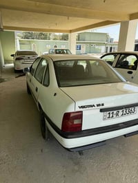 ‏اوبل فكترا موديل 1989 ‏رقم بغداد دولي مشروع وطني  ‏هزه ورقم جديد ‏اني...