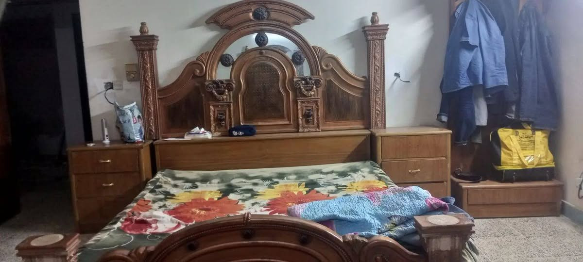 محتاج غرفه ومحتار 
عرض نار غرفه مستعمله داخل خارج صاج 
نظافه 85%
شي مرتب للعرسان 
للاستفسار *********** واتس 
أو التواصل على الخاص ......... وتدلل
