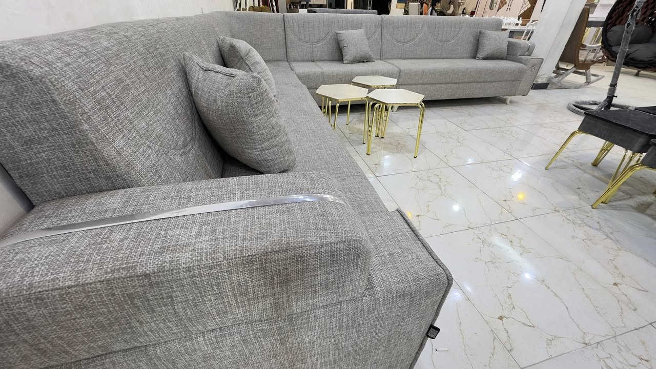 اهلا وسهلا بكم زبائننا الكرام نقدم لكم مجموعة متنوعة من الأثاث الحديث بأنسب الأسعار للحجز مراسلة الصفحة متوفر توصيل ***********
