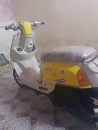 دراجه بوليس كابريته دراجه نضيفه وحلوه عوزه بس كفر لايت ولااشاير كلهن م...
