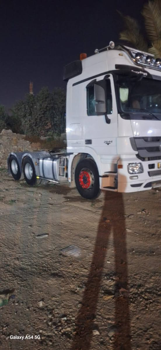 سلام عليكم كتروز لبيع مديل2015حجم4426عرجه رقم سليمانه مربوطه عربانه جناب
***********
***********
