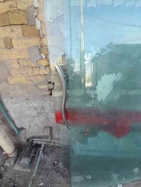 واجهة محل للبيع عرض 290 وارتفاع 150 سعرها 150 الف الاتصال 07712424046