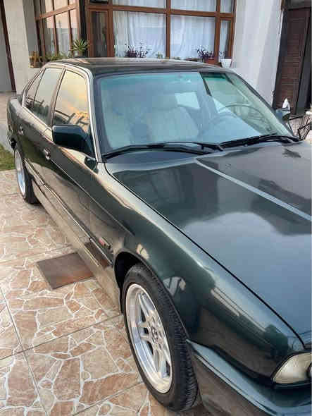 BMW_1990
للبيع او المراوس حسب القناعه
مكينه 25 كبس كير عادي مكفولات 
داخل جلد وياله M  صبغته جديده 
رقم اربيل الجديد تحويل ثاني يوم 
ب58وبيه مجال قليل
للتواصل :***********بي وتساب أربيل
