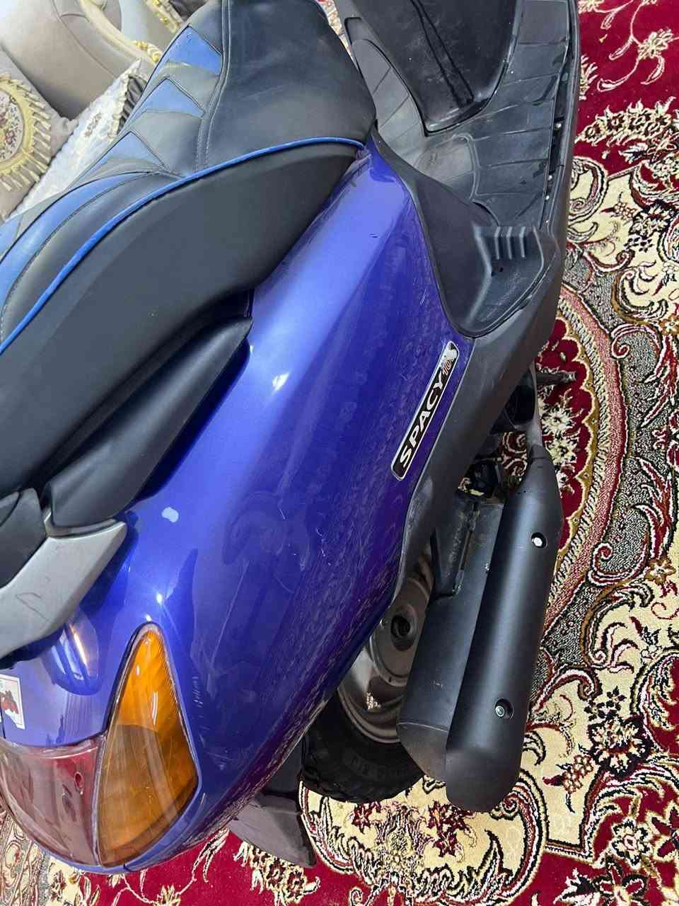 سلام عليكم دراجه سبيسي ياباني كفرات اصلي بلادي كابريتر بلاديه كله عله وضع شركه فقط رايمر كهربائيات كله شغاله سلف هندر قفل ستيرن قفل جنطة كله شغال تصال على رقم هاتف فقط *********** مكان كوت خاجيه
