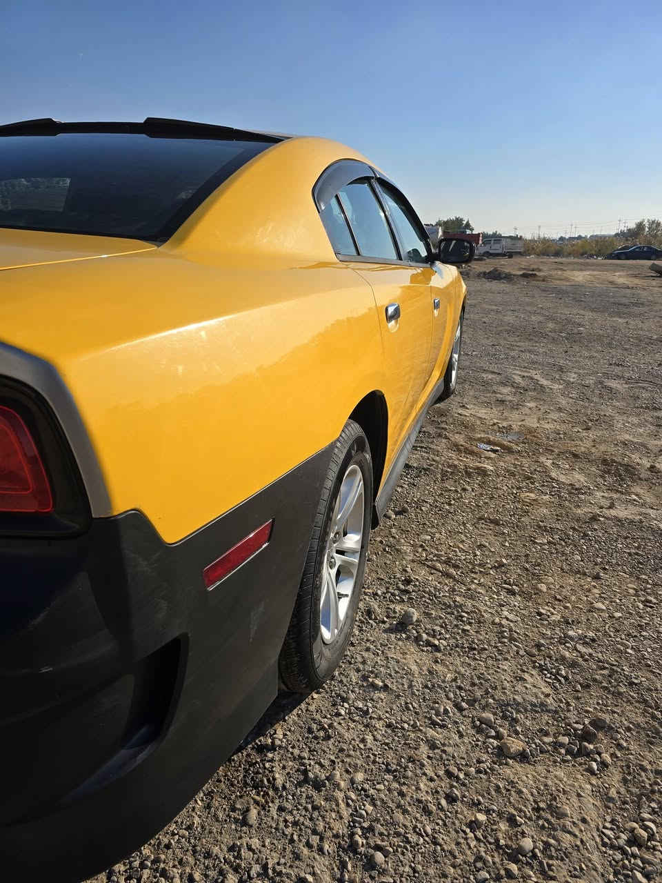 السلام عليكم جارجر ٢٠١٣ رقم ذي قار انكليزي بأسمي تريد تحويل تريد وكاله حادثها جاملج وبنيد بدون دواخل تخم تاير جديد ولا سفره طالع بي كير مكينه حداديه كله جديد وهذا رقمي اتصل وانه خادم ***********
