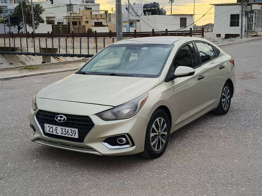 هۆندا ئەکسێنت مۆدیل2019  شاشە فول ماسەفات
گێڕ تۆماتیك وعادی جام کارەباوئاوێنە کارەبای کامل سپورت 
تاقم تایە ویل تازە بۆی بەستراوە پشت وپشت کامیرا
خۆی یەك پارچەی بویاغە بەڵام حیزامم کردیتەوە لۆجوانی
تەحدیل سورحەکوشین جلد  تاقم لایت لیدی  بۆداندراوە
سنەوی هەموی شتی نویە بەناوی خۆمە120هەزار رۆیشتوە
ڤۆلیۆمە فوڕمیکەشوێن هەولیر :***********
رقم تلفون:*********** أربيل, العراق
