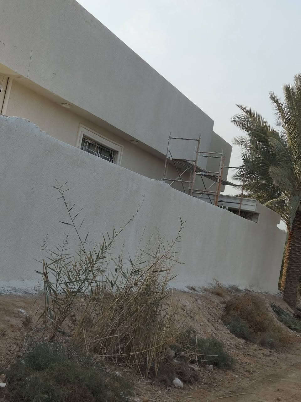 السلام عليكم لباخ جص بورك اسمنت لط جراره سقل نثر تقطيع متفرغ حاليا وهذا رقمي  ***********
