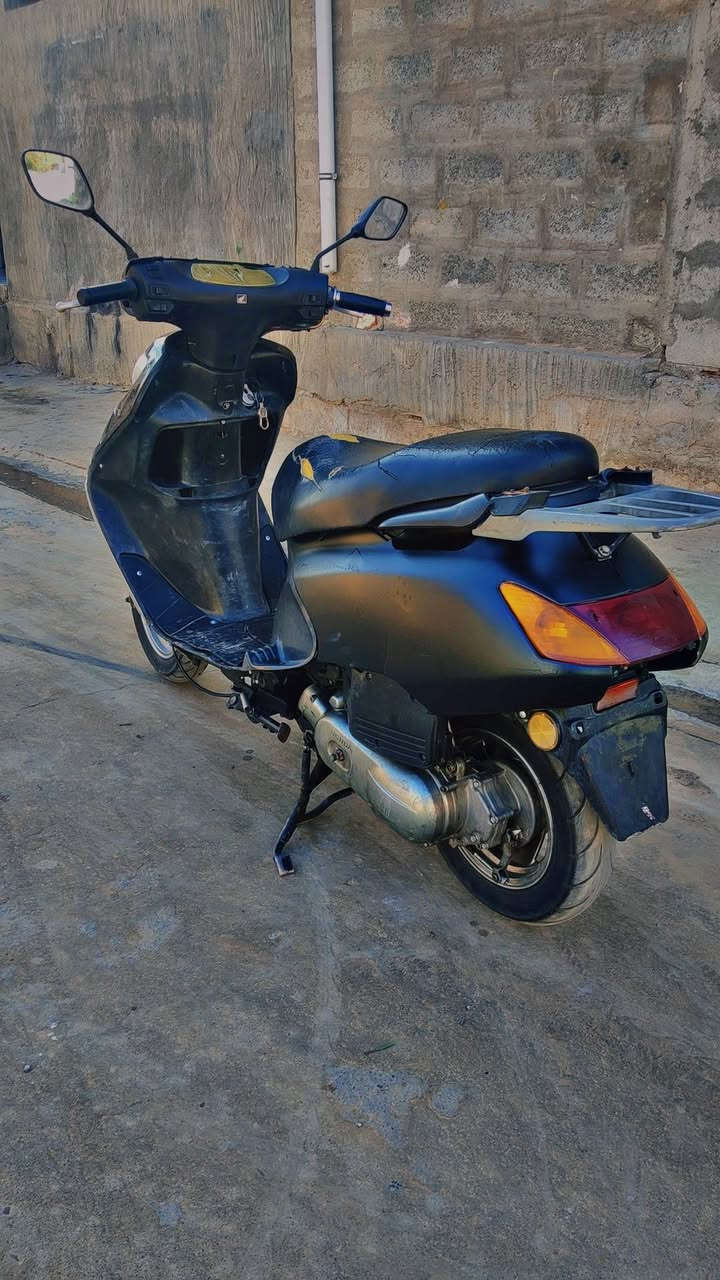 سبايسي موديل 2020 سرعته 120 ماطور كله بل شرط محرك ناعم فول نشاط كهربائيات وسلف ودشبول كله  شغال ماطور فول نضافه شلعه قويه بس معدل ضعيف ماطور مابيه اي عطل أو نقص سعره 150 بيه مجال قليل كركوك قادسيه الثانيه الرقم ***********
