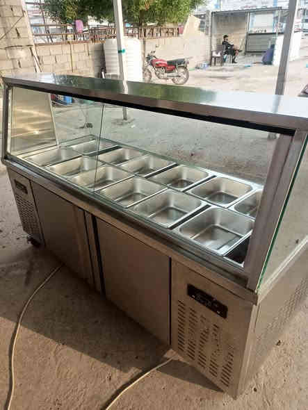 عارضة تصلح اللحوم. وال مقبلات
من رخصة الادمن عارضه قياس مترين كامله مع 12 بلانك كبير
تحتوي على غرفة خزن تجميد تبريد
العنوان بغداد جسر ديالى الكرغوليه خلف محطة الوقود شارع ماركة الهدي
الاستفسار الاتصال *********** علمنا
