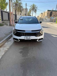 كيا سبورتج ٢٠٢٥ خليجي بلاك ادشن نص فول. ماشية ٨٦٠٠ كم. ضمان الدولية. ص...
