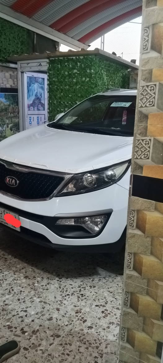 للبيع كيا سبورتج خليجي موديل 14 سنويه لغايه 29 تحويل مباشر مواصفات مكينه 2000 دوش كشنات جلد لونين كامره حساس فول تحكمات استرن سياره جديده ومكفوله كفاله عامه من صبغ بارد فتح حتى دعاميات مكفوله محرك كير كفاله من كلشي ومن الفتح العنوان بغداد والشراي يتصل ***********
