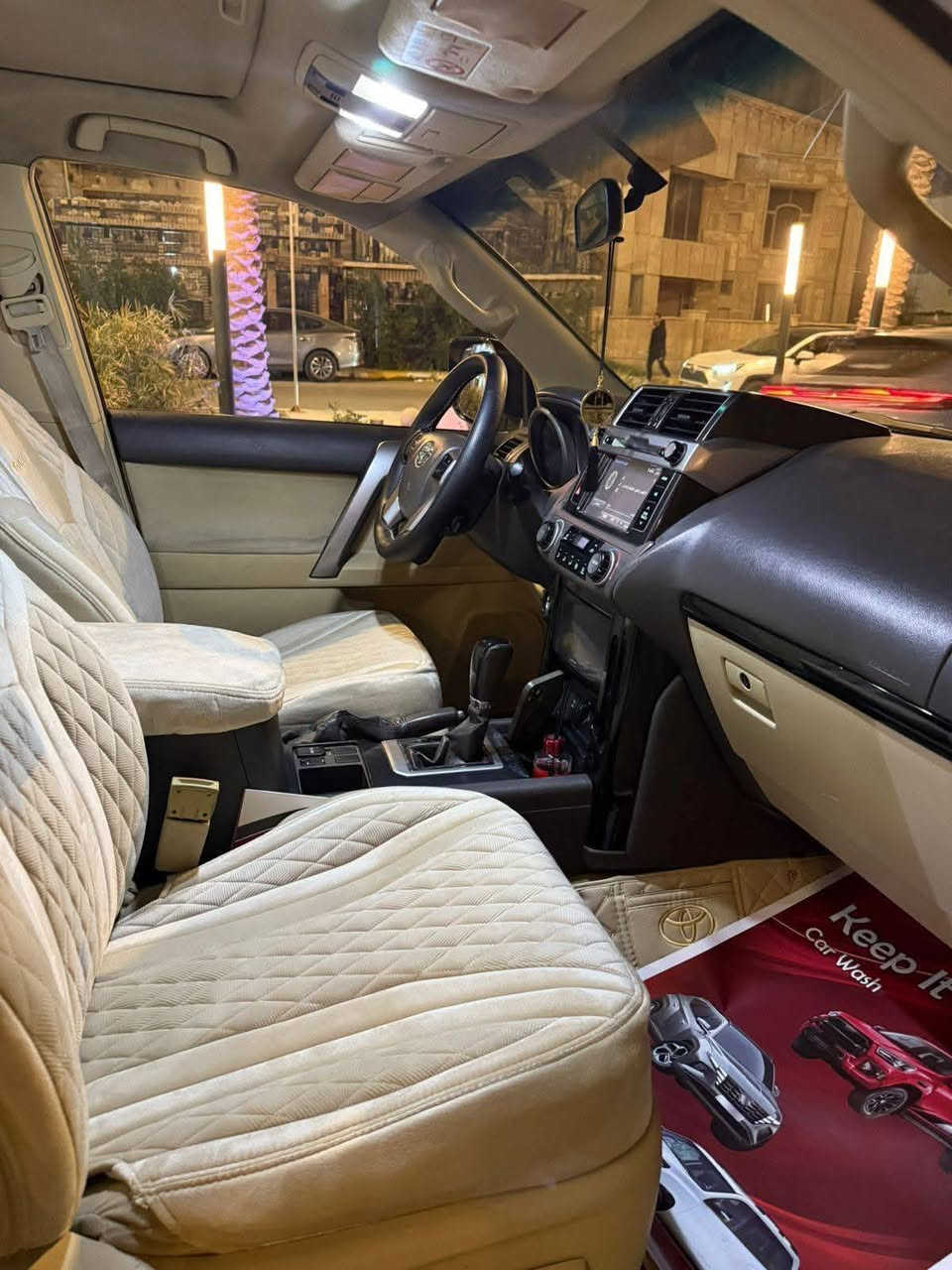 السلام عليكم
برادو 2014. TxL
بصمه تشغيل
مكينه 6 سلندر 
3 قطع تبريد
تخم تاير جديد
موصفات 
حساس خلفي 
كمره 
ثلاجه 
مري شفط ويل كب 
ماشيه 135 الف 
صدر جديد
رقم شمالي باسمي تحويل مباشرة 
السعر 305 ورقه وبيها مجال 
اي استفسار 
*********** حكم 
مكان بغداد دوره
