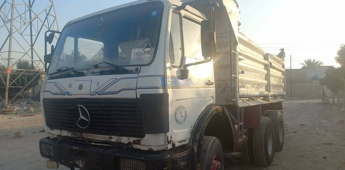 البي فرنسيه للبيع موديل/ 75 /كير 130 / مكينه 28 / محسن شاصي مبطن بيه فطر ومصلح  مجموعه نص جيئف  تايرات جدد  رقم أنبار بأسم البائع السعر الإتصال على الرقم { *********** }
