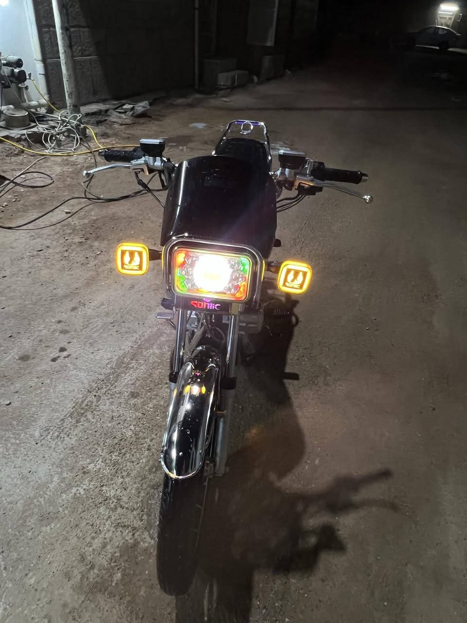 سلام عليكم دراجه سيفان وكيله لعارضي وراق صولي مديلل 25 دراجه برغي مامفتوح بيه سعر مليون 250وبيه مجال ***********
