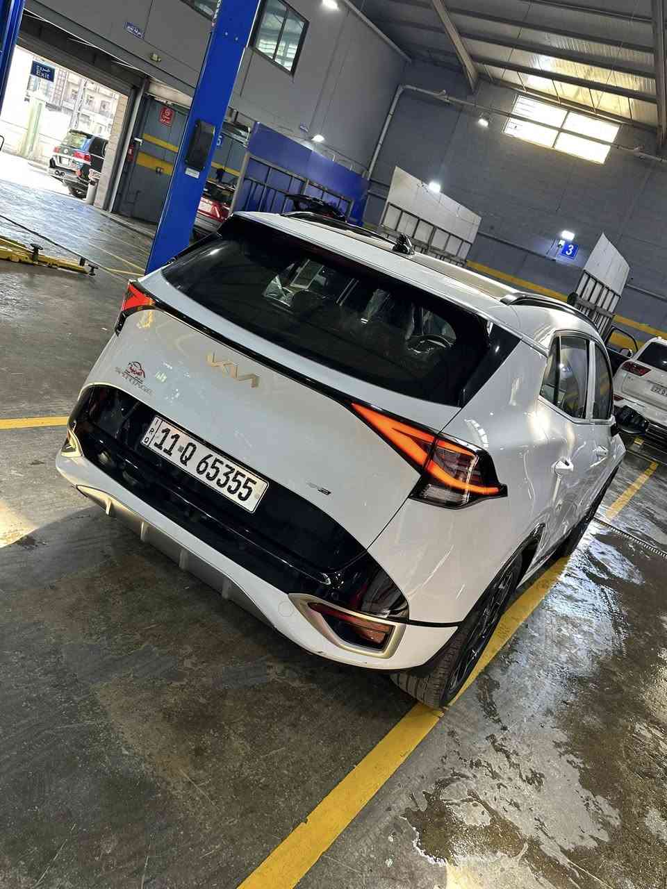 السلام عليكم
سبورتج خليجي 2025 GTLINE  فول مواصفات 

مواصفات الGT معروفه

* كشنات جلد تدفئه
* شاشه متصله CAR PLAY
* اشاره ترحيب 
* جنطه كهرباء
* كلوبات امامي وبك لايت لد 
* قماره بانوراما 
* كشنات كهربائيه بالكامل 
* قطعتين تبريد 
* هاند بريك كهربائي

السعر 265 ورقه 
مكان السياره بغداد/كراده  تحويل ثاني يوم 
للاستفسار:***********
