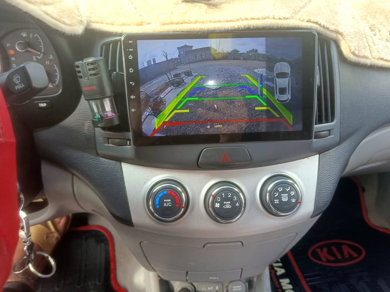 اسلام عليكم سيارة افانتي  للبيع السيارة فول نضافه محرك مابيه اي صرف شرط نضيف ماتخسر بس بانزين ودهن السياره متوئم كلشي بيهه شغال مابيهه نقص السعر تريد خاص تريد تتصل ***********
