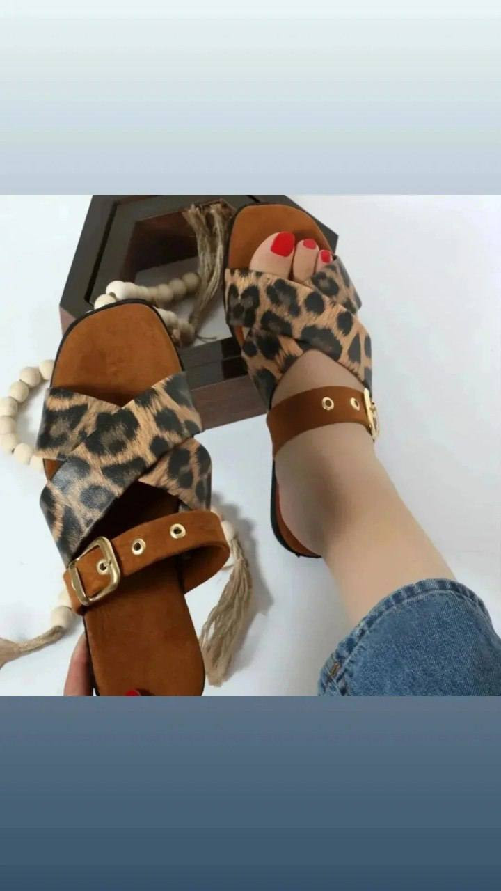 🌟 حبايبنا… شوفوا الجديد! 🌟
شحاطات تخبل… ستايل، نعومة وجودة نفس الوقت ✨
• ألوان عصرية تلهمچ
• راحة طول اليوم
• أسعار تناسب الكل
متوفر جملة و مفرد سارع بالحجز
🚚 توصيل سريع لكل مكان بالعراق  🫶
📩 دزي رسالة وخلي موديلج المفضل يوصل ليچ!

#احذية_بناتية #جمال_وراحة #تسوق_اونلاين_عراق #سليبرات


**إذا كنت صاحب هذا الإعلان وتريد حذفه لأي سبب، رجاءا أرسل رسالة إلى الدعم الفني**