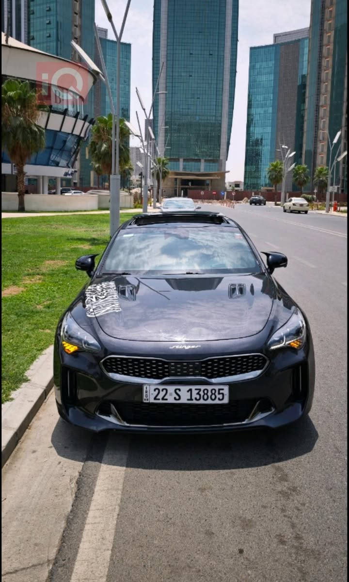 للبيع او مراوس ويا سلفرادو     كيا   ستنكر 2022 عليها شوته K&N وجسر توازن BMSوعليها برمجه بوب كورن (طلقات) وعليها تفريغ  والدبات موجوده
صندوق كهرباء
مرايات جانبيه كهرباء + تسخين وضم
تحكم كامل من السكان + شيفترات (تعشيق من السكان)
نظام صوت Harman Kardon 15 سبيكر
إضاءة داخلية ملونة (ambient)
تدفئة وتبريد كوشات
اوتو بارك
حساسات أمامي وخلفي
رادار أمامي وخلفي وجانبي
كاميرات 360 درجه
أنوار LED أمامي وخلفي
قير 8 نمر + وضعيات قيادة (سبورت / عادي / كومفورت / سمارت)
محرك 6 سلندر توين تيربو 3.3 لتر يولد تقريباً 370 حصان
دفع خلفي
بيها قطعة صبغ 
بدون دواخل، بدون ايرباك
موجودة في أربيل
📞 *********** (واتساب)
