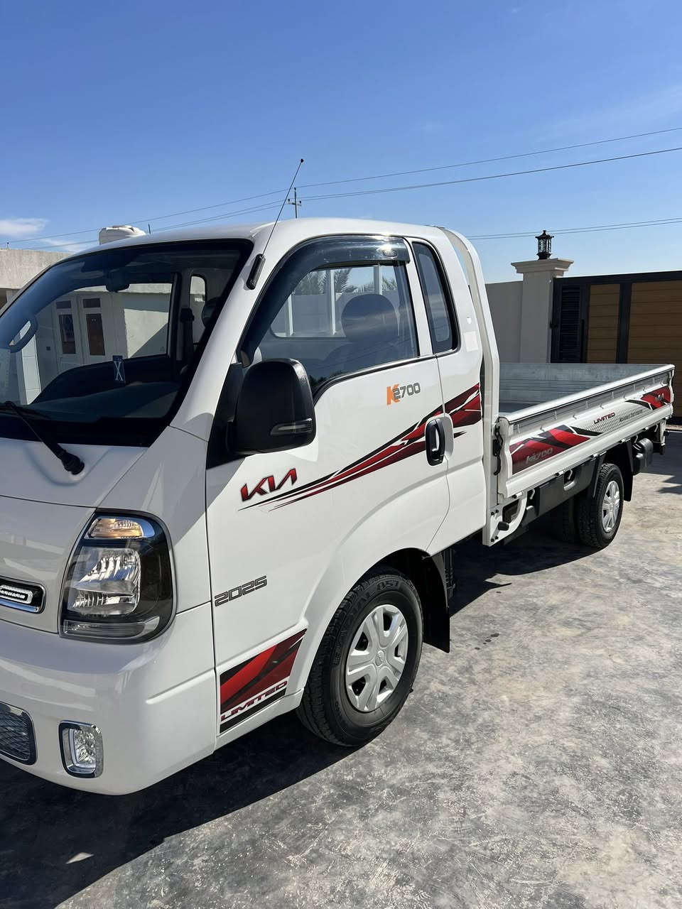 كيا بنكو 2025 رقم بغداد الجديد
2700 كرير عادي 

سيارة بآسمي شرط التحويل 

عداد المسافة (13 الف )

سياره فول 1/1 دبل ايرباك ABS

فول سستم صندوك وتانكي ماء سبايدرات 

سيارة جاهزة للاخير كبل للشارع

دوشمه ارضية وكشنات سعد الجنابي 

+غلاف بدي الثقيل 

مكان السيارة بابل الإسكندرية 📍

الشراي يتصل وبخدمتكم 

الهاتف /***********
