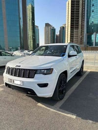 Jeep Grand Cherokee 2020 Black top ماشية٨٤٠٠٠ كم  تشغيل بصمة كاميرا  ت...
