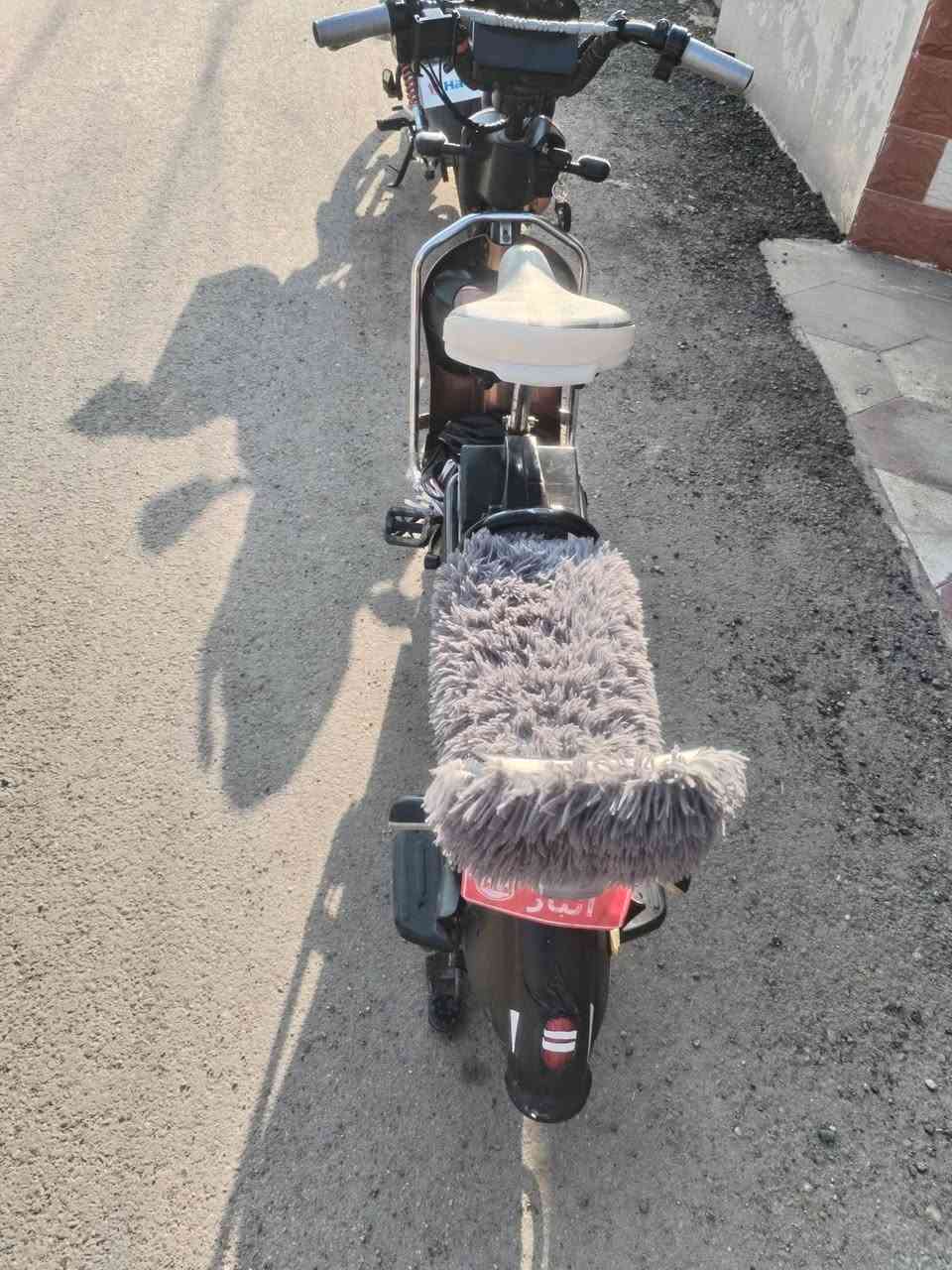 باسيكل شحن البيع السعر 190 وبي مجال شراي يتصل مكاني رمادي ***********
