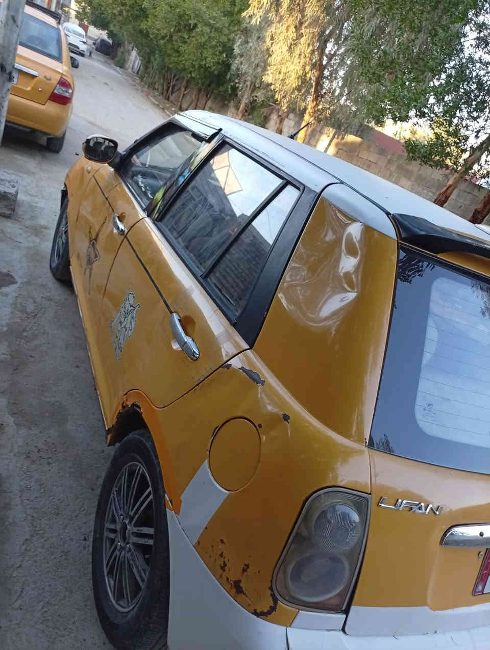 السلام عليكم ليفان 320. 2011 رقم بغداد سنويه 2027 السياره كلج جديد مشط جديد كلشي بيه شغال مكينه ناعمه السعر 18 وبي مجال ***********
