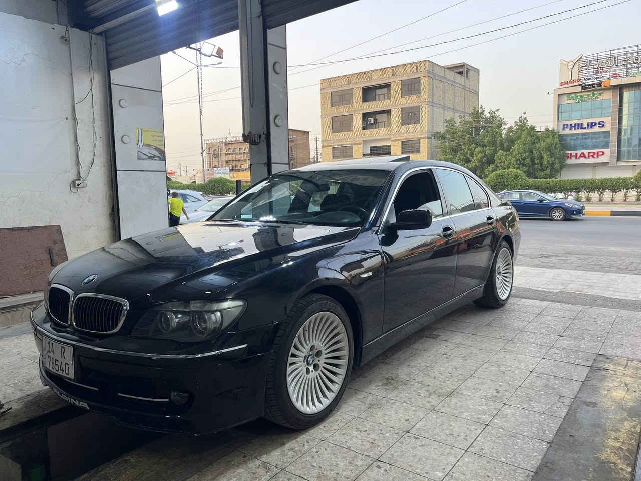 بي ام دبليو باخرة e65 باب قصير
750i V8 2007
وارد يابان فول مواصفات
فتحة
بردات كهرباء
كشنات كهرباء تبريد تدفئه
بيبان شفط
صندوك شفط
لايتات عالي ناصي زينون
تخم تاير جديد
حدادة
سيارة جاهزة من الاخير
رقم بصرة نكليزي 
تحويل ثاني يوم شرط التحويل
مكاني البصرة
السعر 140 وبيها مجال للشراي يتصل

***********
