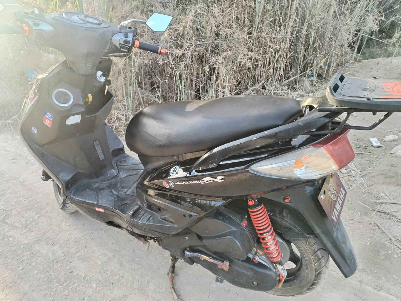 سكنس فحل ياماها السعر ١٢٥٠ وبيها مجال
نظافة فول

محرك بلادي برغي مامفتوح بي
كهربائيات شغاله اي نقص مابيها

الاتصال على الرقم ***********

ومتواجد فيس
