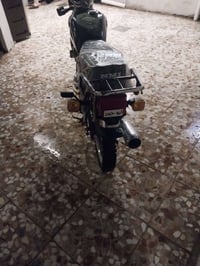 سيفان. 5كير.  مديل 20.اوراق. معمره تعمير كامل ما بيه اي نقص كهربايات ك...