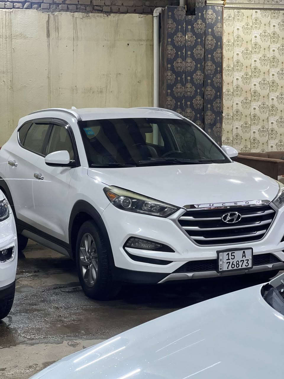 السلام عليكم 

توسان 2018
امريكي
ماشيه 140الف
فول موصفات عدا البنراما  والبصمه 
محرك2400
بصمه 
كشنات كهرباء سايق 
حساس امامي خلفي 
شاشه 
كامره اماميه خلفيه 
شاحن واير ليس
مود درايف 
بكلايت لد 
لد نهاري 
تبريد خلفي 

رقم انبار  تحويل مباشر 
السعر 160وبيه وجال 
مكان السياره الانبار الفلوجه
 للاتصال ***********
