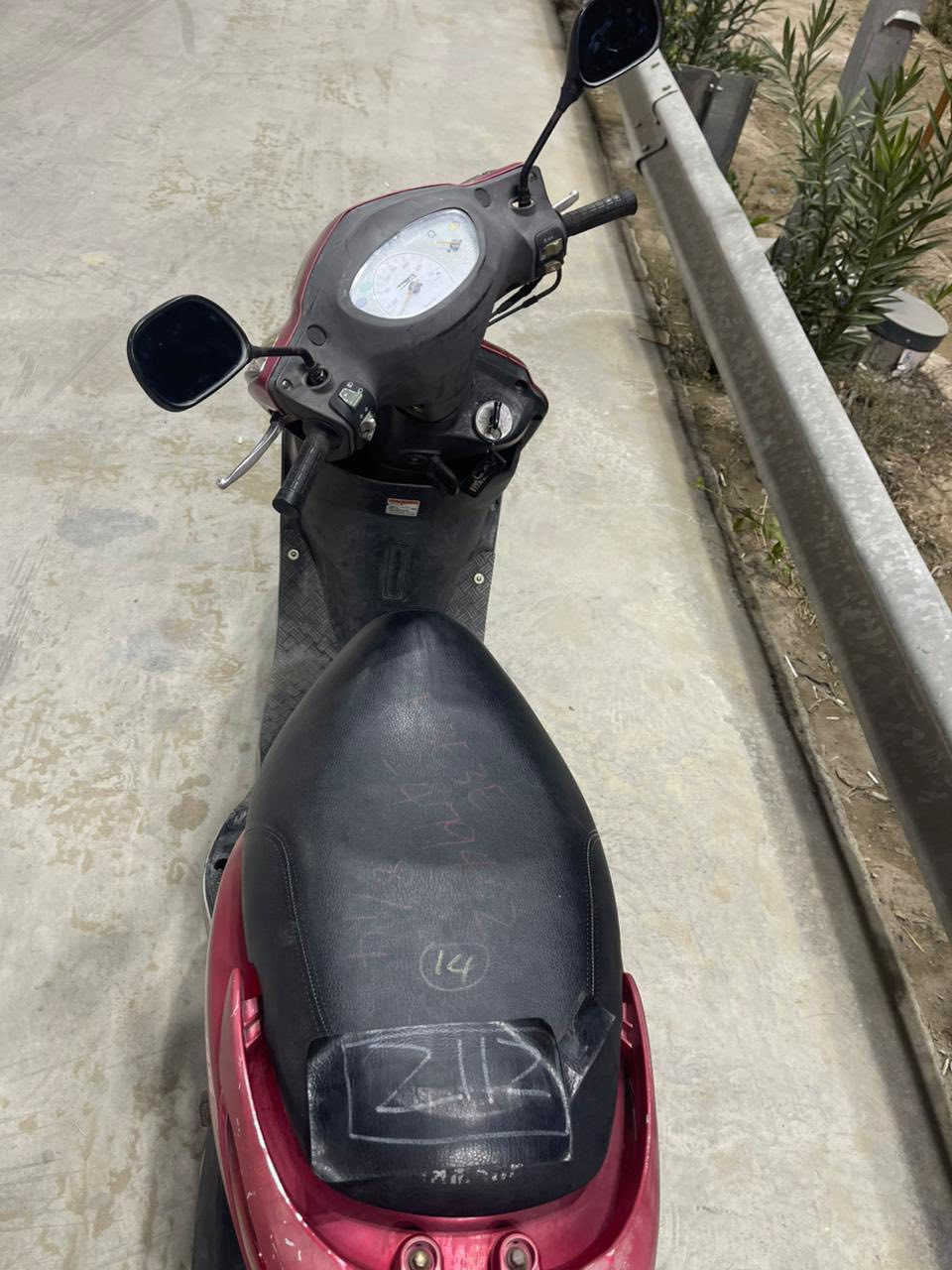 السلام عليكم من رخصة الادمن 
دراجه بريز ببغاء لون دم الغزال❤️
دراجه صارلها 17 يوم من نزلتها رمبه 
بعدها جديده تجي تفحص و تشوف بعينك 
مكاني بغداد الوقف السني 
*********** شراي خابرني و تشلع عيوني 
موجود على هذا الرقم و واتساب فقط 
و اسف على الإطاله
