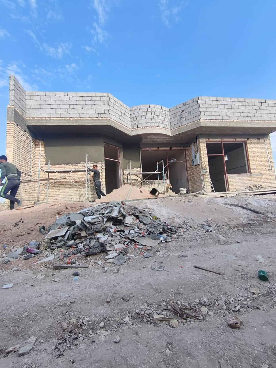 (اسمنت +جص+بورگ+تشميع+سقل وتنعيم+جراره+تقطيع+نثر)بأسعار مناسبه 
مكان العمل //بابل//طويريج//كربلاء
للتواصل//***********
