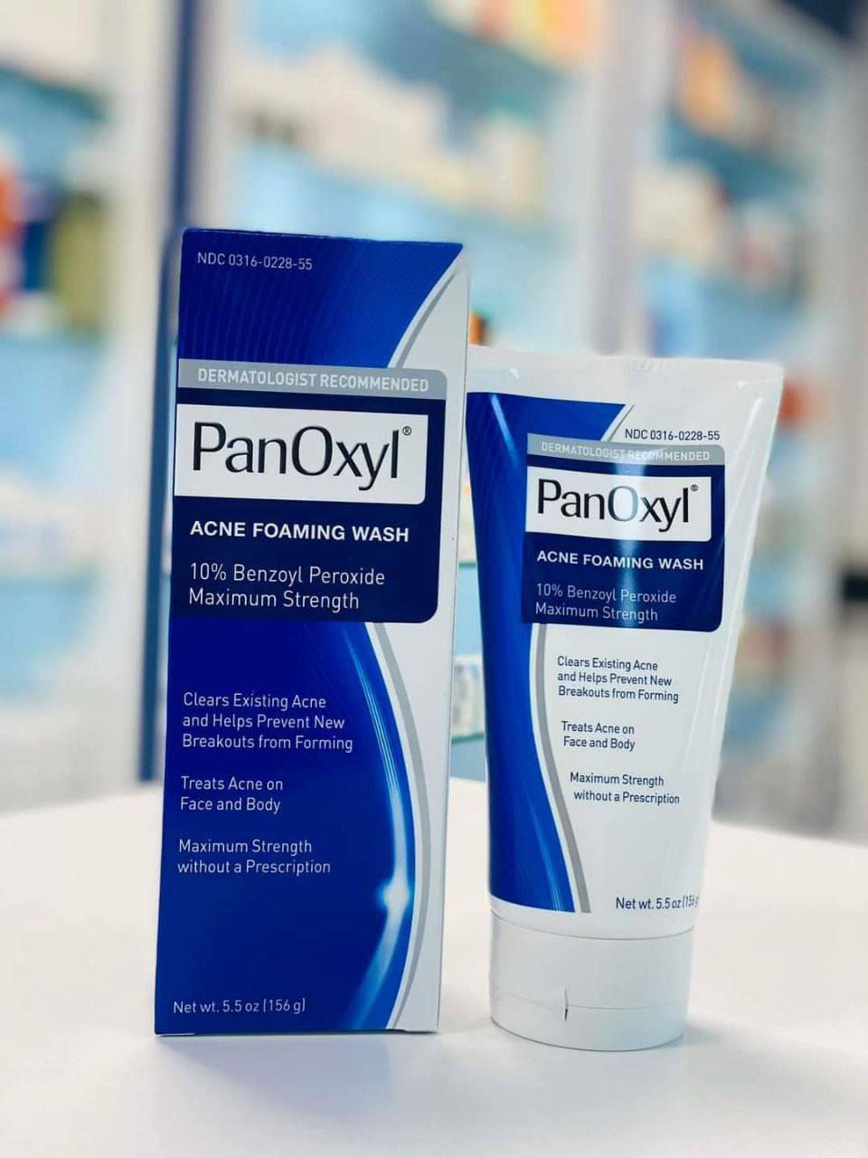 ‏PanoXyl acne foaming wash🦋💧الامريكي🇺🇸 الاصلي💯 

غسول بانوكسيل رغوي متعدد الاستخدامات وازالة حب الشباب وارثاره من الوجه والصدر والضهر وتصفية البشرة والجسم من بانوكسيل من مادة البنزويل بيروكسايد 10%

غسول بانوكسل الوجه الرغوي ماكسيموم سترينث لحب الشباب للوجه والجسم والمناطق الحساسه 
من بانوكسيل يحتوي على 10% بنزويل بيروكسيد
✅ غسول رغوي فائق القوة. 
يخترق المسام بفعالية ويقتل البكتيريا التي تسبب حب الشباب
✅ يزيل عيوب حب الشباب الموجودة ويمنع ظهور عيوب جديدة
✅ أعلى قوة من بيروكسيد البنزويل المتاحة بدون وصفة طبية
✅ يزيل الأوساخ والزيوت الزائدة بلطف لتنظيف المسام وفكها. مما يجعله خيارًا ممتازًا للتحكم في حب الشباب على الوجه والصدر والظهر.
✅ يحتوي علي بينزويل بيروكسايد 10‎%‎ يعمل علي ازالة حب الشباب ويساعد علي عدم ظهورها 
✅ خال من العطور والبارابين وميزته يحتوي علي مرطب يعني 
ميسبب جفاف للبشرة

للسعر:: 12الف

توصيل لجميع المحافظات 🇮🇶:: 4.


**إذا كنت صاحب هذا الإعلان وتريد حذفه لأي سبب، رجاءا أرسل رسالة إلى الدعم الفني**