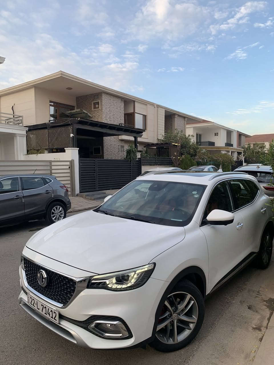 Mg hs 2022 trophy 30t

‎  سفری شەریکەیە زەمانی شەریکەی ماوە و تازە سێرڤز کراوە 

‎مەکینە ٢٠ تۆربۆیە مەڕغوبە 

‎فوول فوول مواسەفاتە 

‎پانۆرامە 

‎رادار٣٦٠ پلە 

‎دەبل اکسل 

‎شاشە

‎کامێرە٣٦٠ پلە 

‎سندوق شەفت 

‎ناو سوور 

‎کوشین جلد و کارەبای و هیتەر

‎ناو حەفت ڕەنگ

‎ئاوێنە ئیشارەت و کارەبای

‎پێنج مۆدی لێخورین 

Eco,Normal,Sport,super sport,Awd

‎زۆر مواسەفاتی تر 

‎سەیارەکە کلین تایتڵە

‎هیچ هیچی نیە

‎٦٣ هەزار کیلۆ مەتر ڕۆیشتووە
ژمارە تەلەفۆن (2127 749 0750)
‎ڤایبەر و واتساب


**إذا كنت صاحب هذا الإعلان وتريد حذفه لأي سبب، رجاءا أرسل رسالة إلى الدعم الفني**