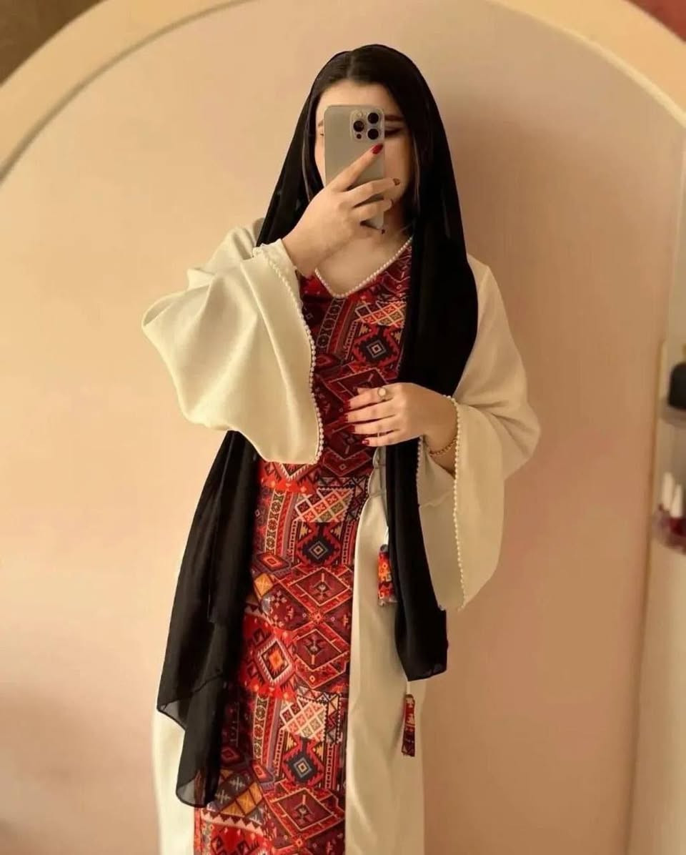 👇👇 بسم الله توكلنا على الله 👇👇

👌👌 ومازال لدينا إبداع لم يصل إليه أحد 👇

✨✨✨ أحدث صيحات الموضة العالمية لعام 2026
🎨🎨 الألوان :-كما معروضه 
فستان دااابل ايطالي طبع دجيتال
قياس  38 40 42 44 46 48
توصيل جميع محافظات العراق


**إذا كنت صاحب هذا الإعلان وتريد حذفه لأي سبب، رجاءا أرسل رسالة إلى الدعم الفني**